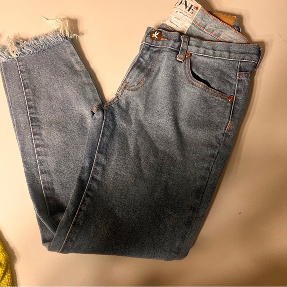 One Teaspoon Denim - One teaspoon Iggys low waist short rise skinny Frayed Hem Blue Jeans